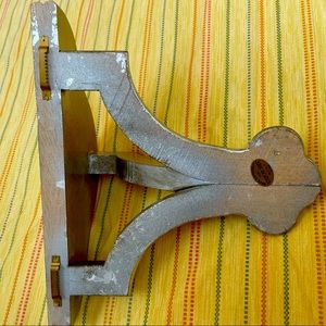 Decorative wall shelves